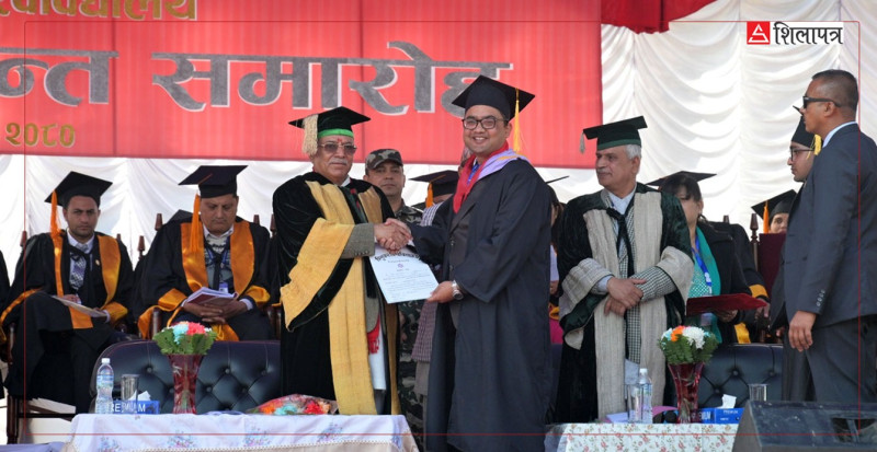 सरकारी विद्यालय पढेका ‘गोल्ड मेडलिस्ट’, जो त्रिविमै सेवा गर्न चाहन्छन्